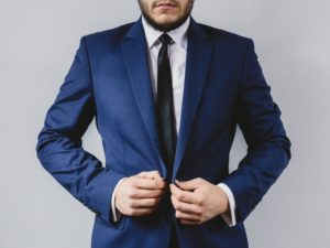 Le cardigan : pratique et stylisé