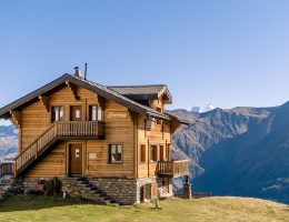 Cardis : achetez votre chalet de charme en Suisse
