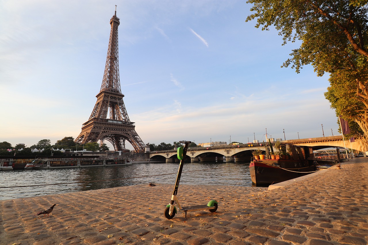 Bateaux-privatises-paris : location de péniche à Paris