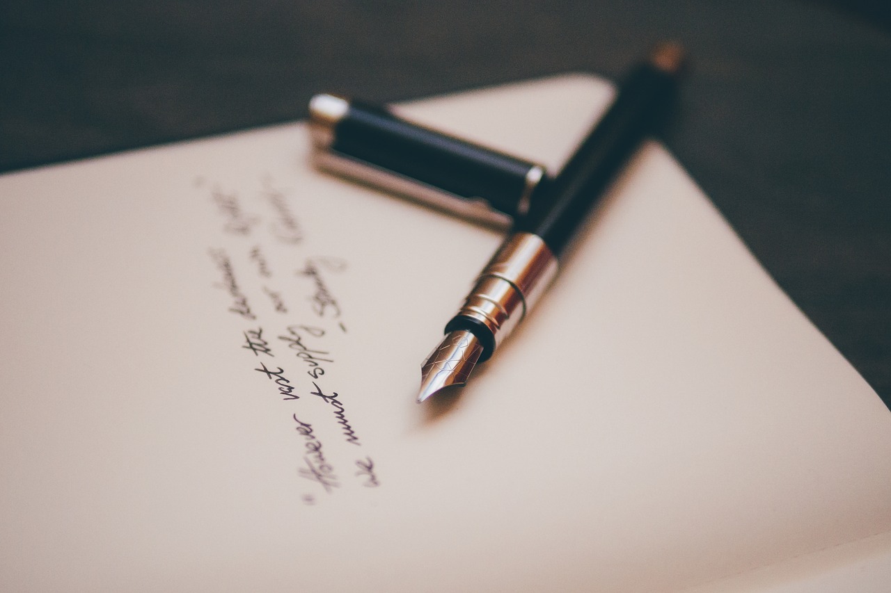 Vlossetcadeaux : des stylos personnalisables pas chers
