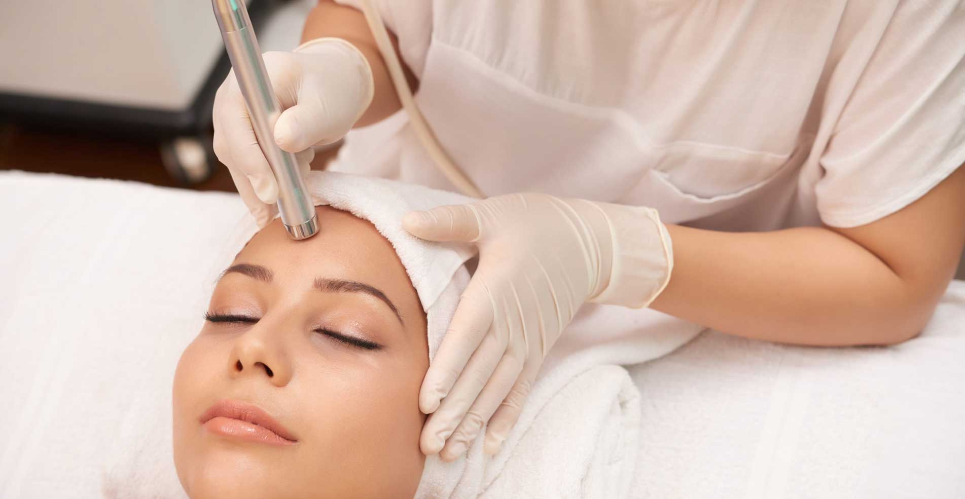 Esthelux : services de peeling du visage à Toulouse