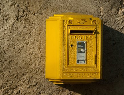 Guide-tarifs-postaux : le comparatif des meilleurs services postaux